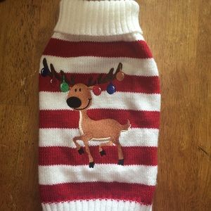 Dog sweater. Small
